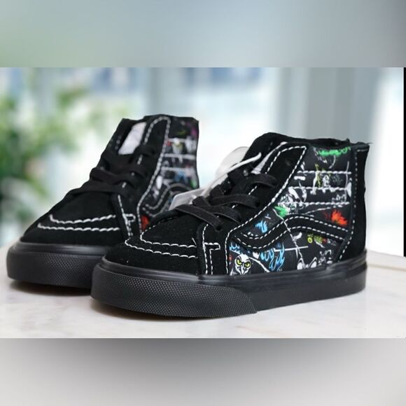 🔥🔥 Vans X Disney 100 Toddler Kids SK8-Hi Zip Villains Size 6 - Picture 4 of 16